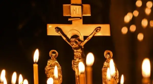 Do kogo przychodzą dusze czyśćcowe i jak im pomóc w modlitwie
