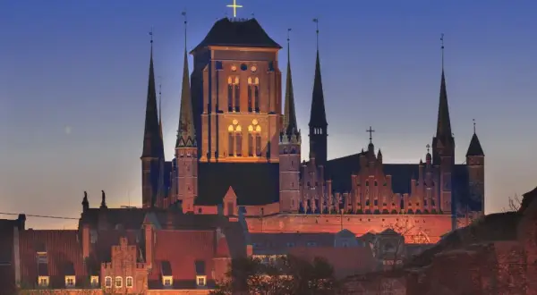 Gdzie jest najwięcej kościołów w Polsce? Odkryj zaskakujące miejsca